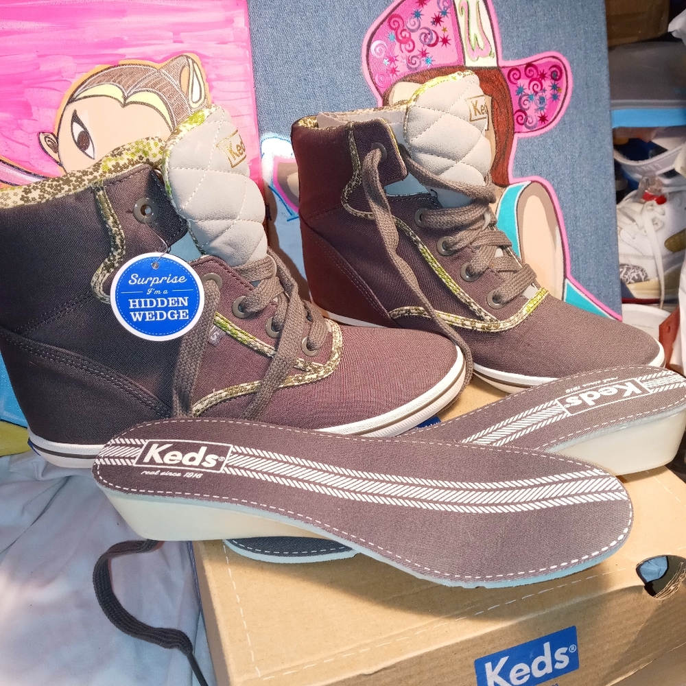KEDS - Picture 8 of 9